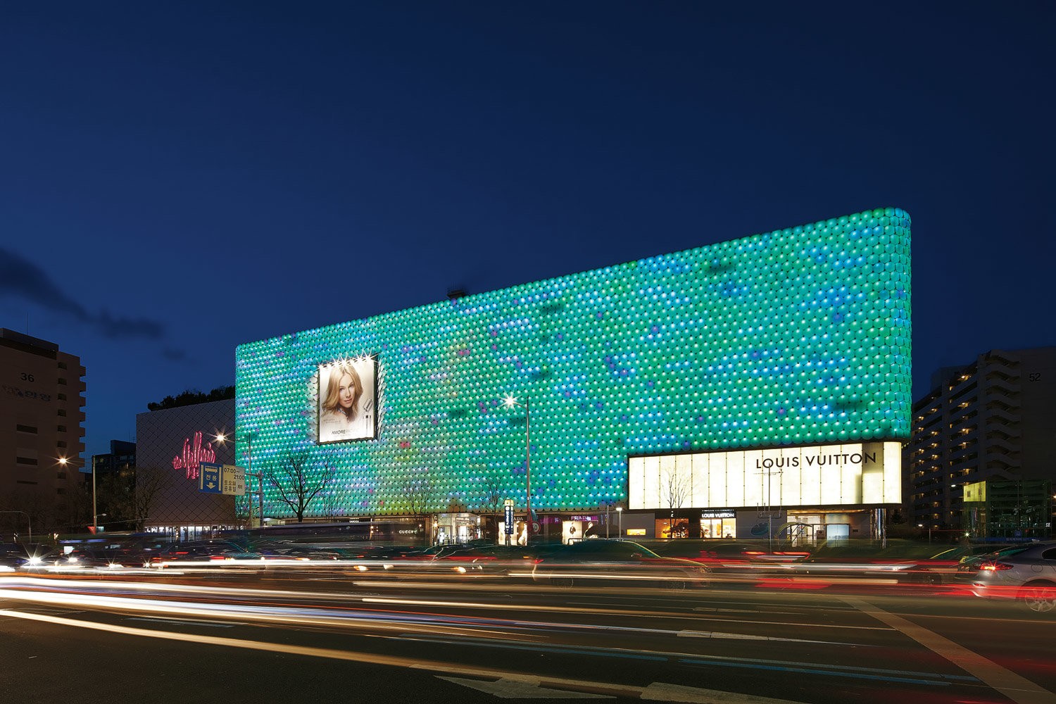 How are Transparent LED Displays Impacting Architectural Marvels?