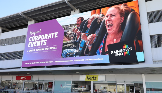 outdoor_led_screens_enhance_customer_engagement.png